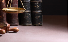 Rechnungsstellung und Buchungssatz für Erlöse aus Lieferungen und Leistungen in Drittländern