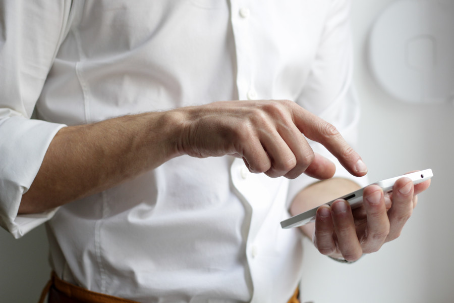 Steuern für Selbstständige am Handy nachschlagen